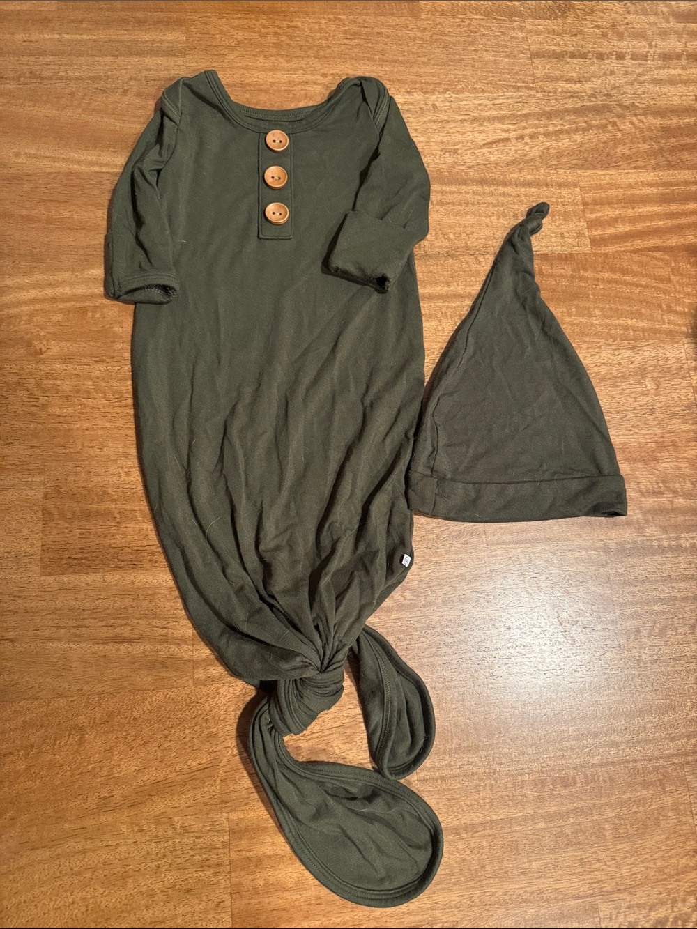 Caden Lane Olive Knot Gown with Hat